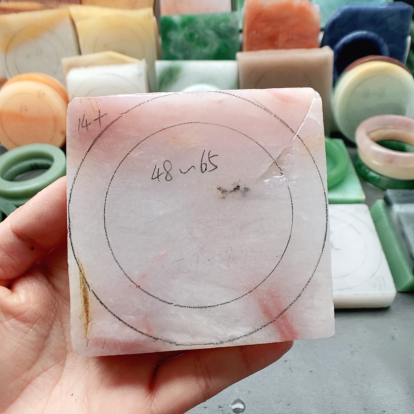 【闪购商品】定制石英质玉定制