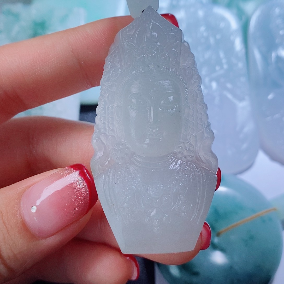 定制翡翠未镶嵌毛货不支持退换货，付款后确认抛光