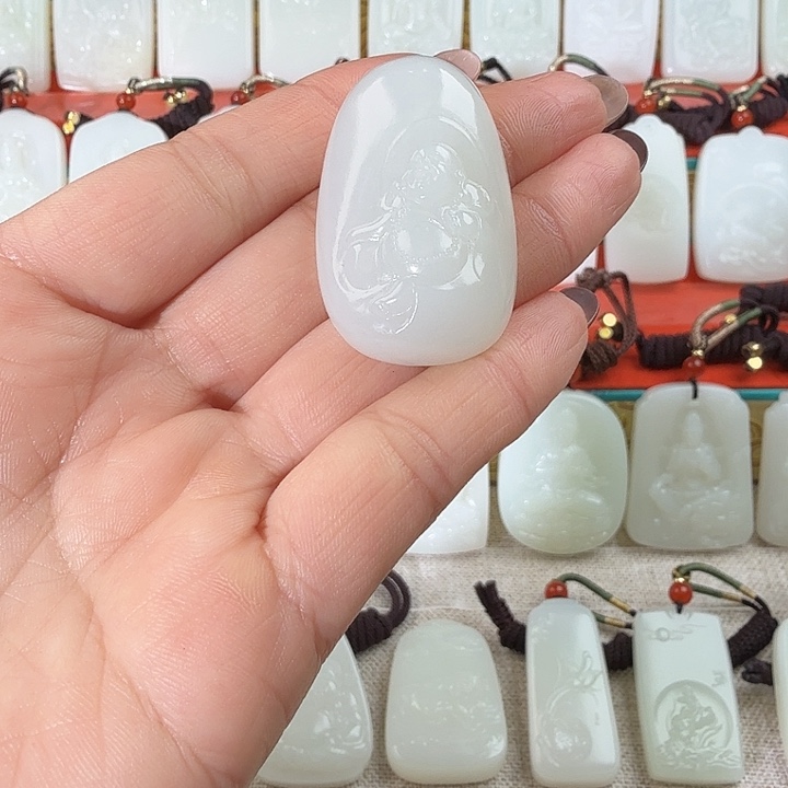 和田玉（糖玉）未镶嵌颈饰