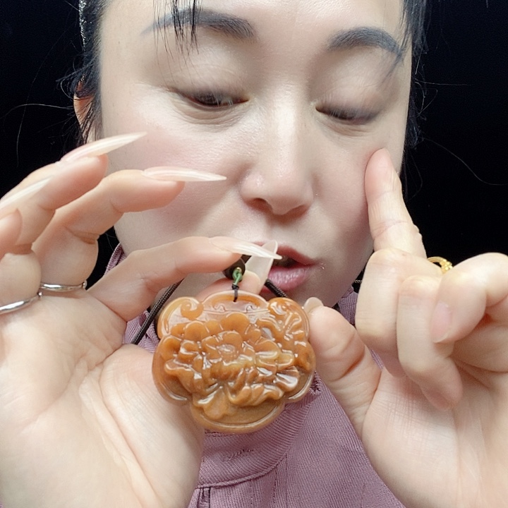 石英质玉（黄龙玉）手镯未镶嵌