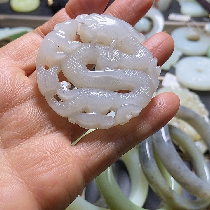 和田玉未镶嵌挂件