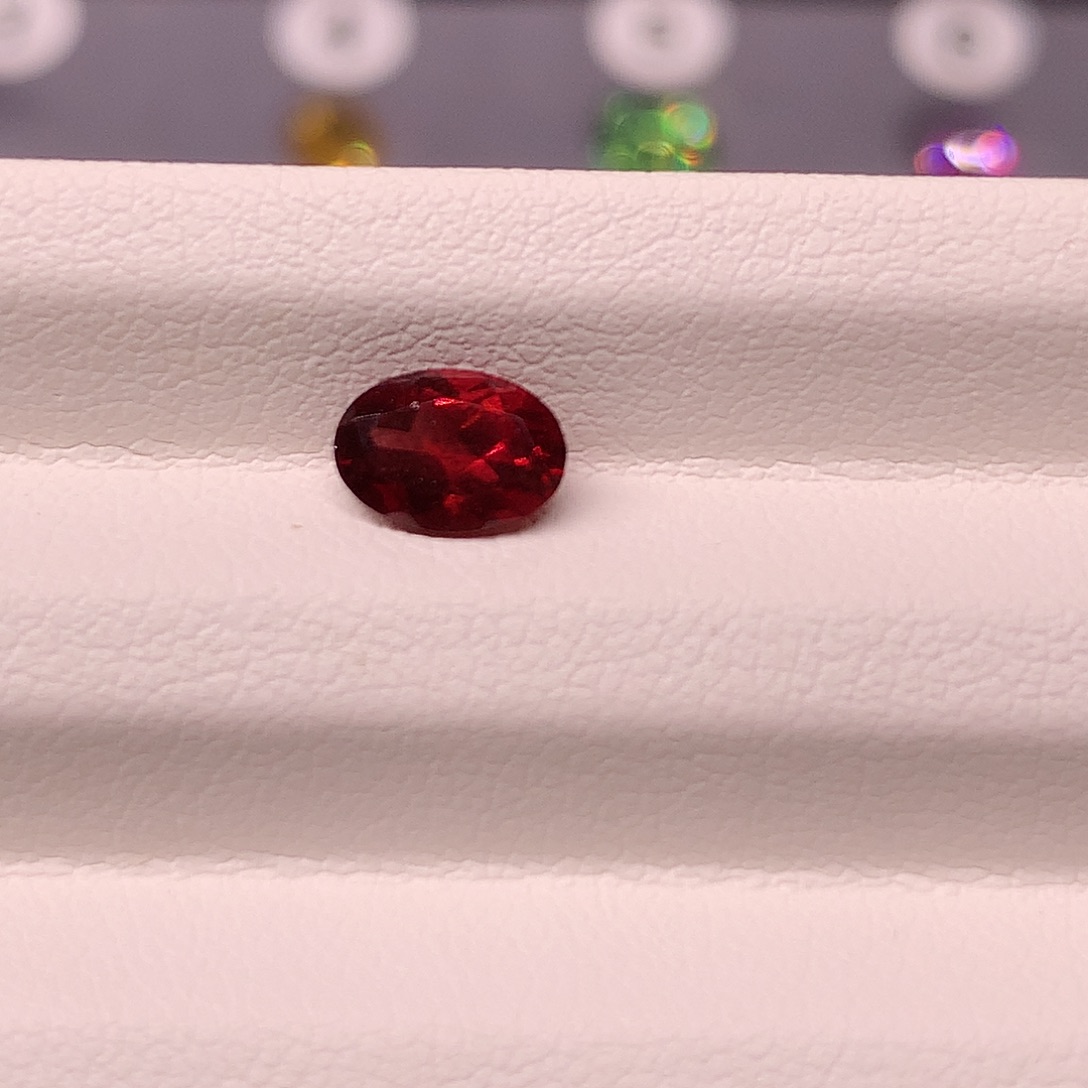 裸石未镶嵌石榴石1克拉石榴石