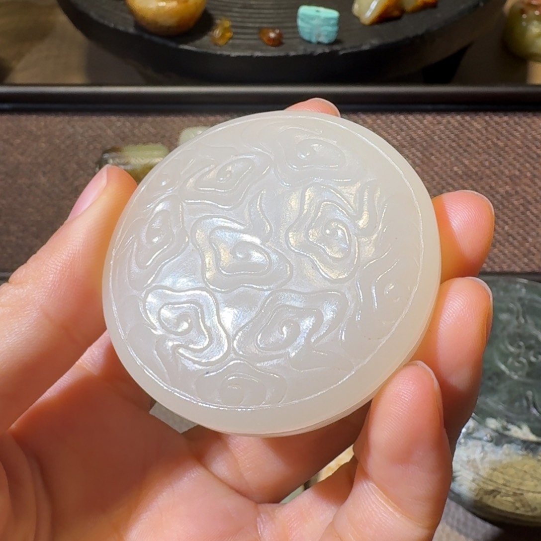 和田玉笔搁未镶嵌罩****气