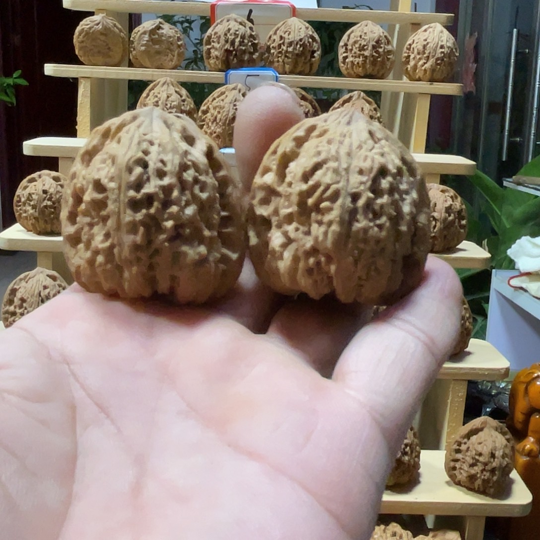 噢****文玩核桃吊坠文玩核桃南将石