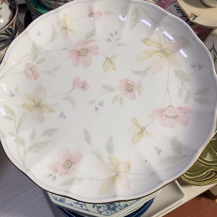 霖***泉瓷片有点划痕，不退不换