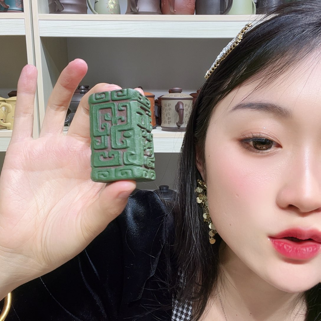 紫砂茶杯全部手工制作