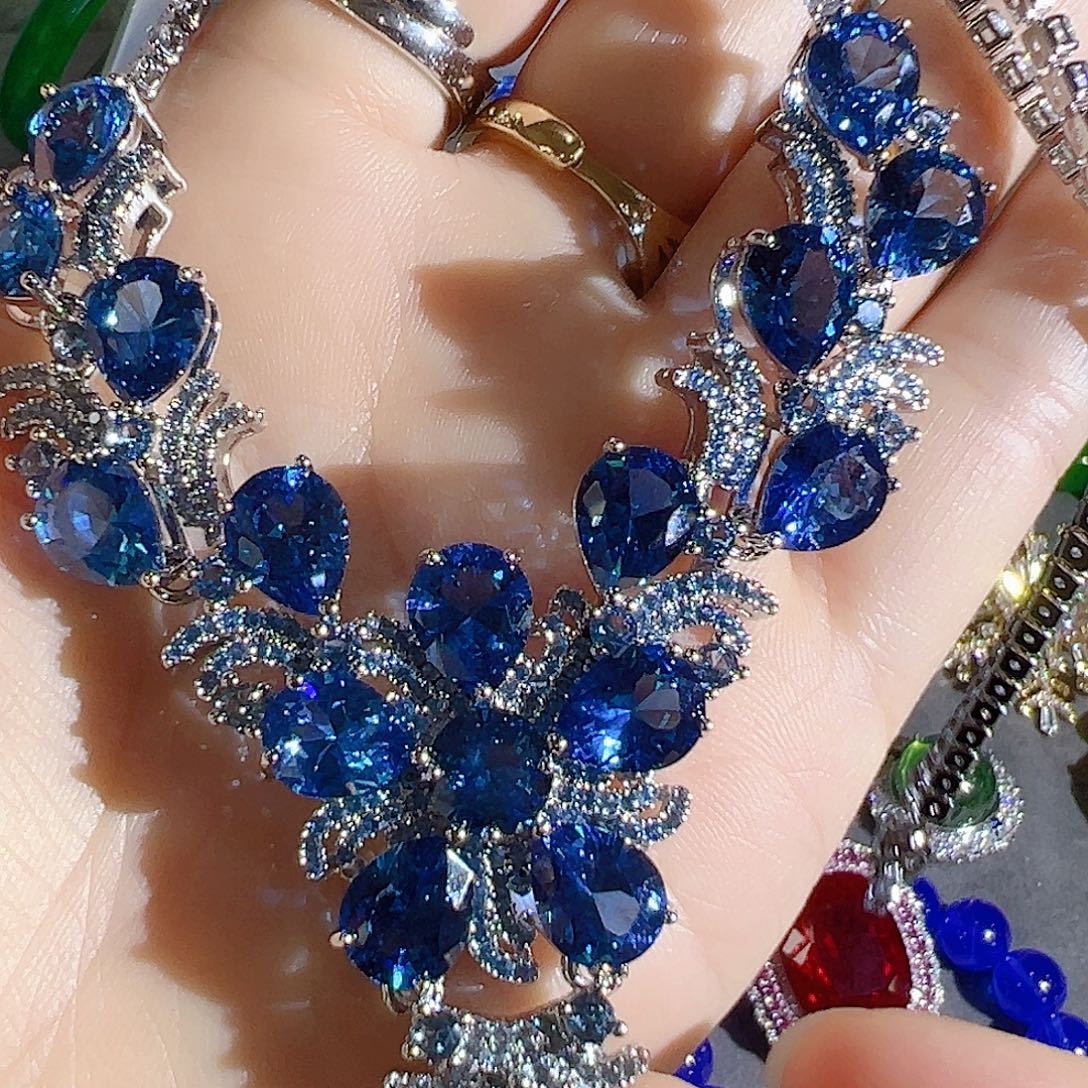 花岗石钨合金红色蓝色大宝贝