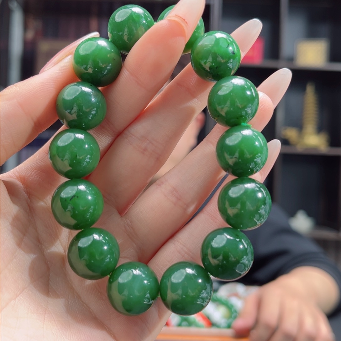 【闪购商品】和田玉手串未镶嵌俄罗斯碧玉16mm微瑕多样性拍一发一