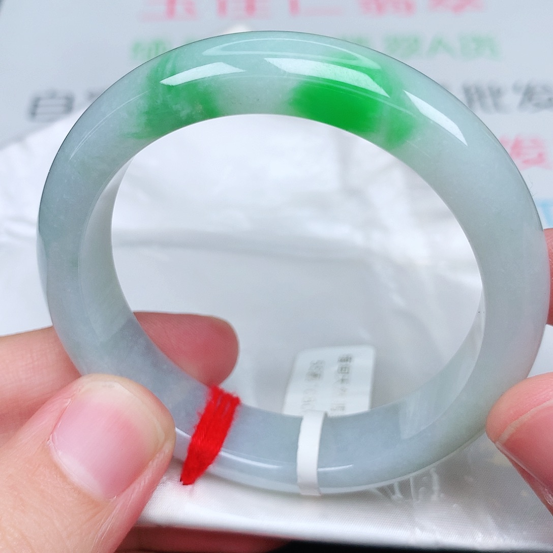 未镶嵌手镯翡翠天然翡翠手镯