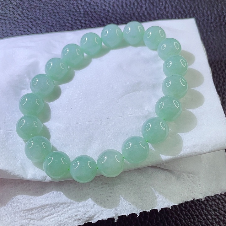 翡翠手链未镶嵌翡翠