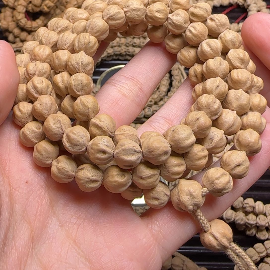 柏香籽/百香籽吊坠米****屋