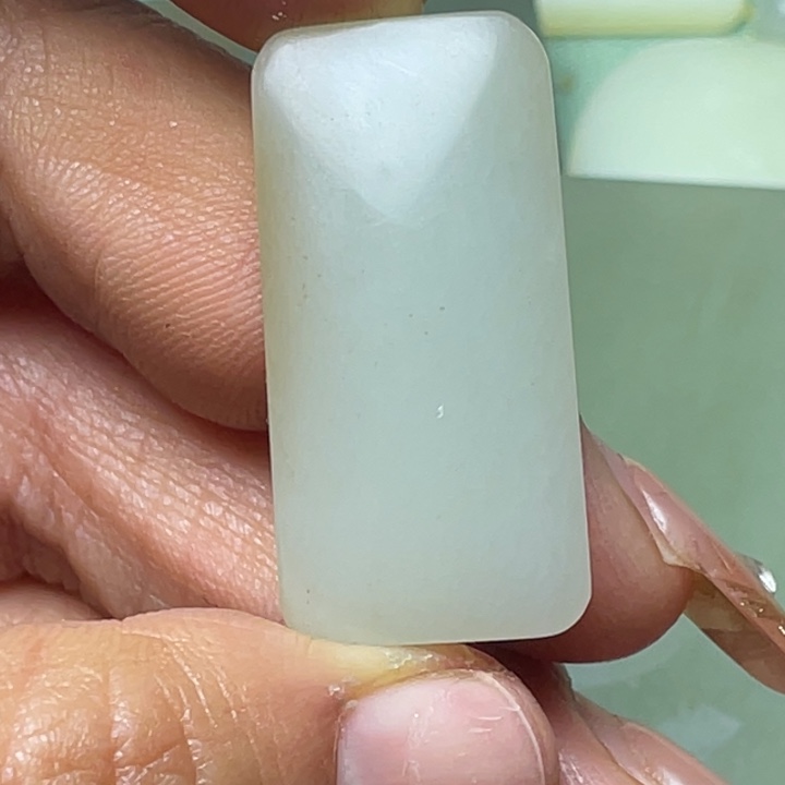 和田玉未镶嵌珠宝半成品