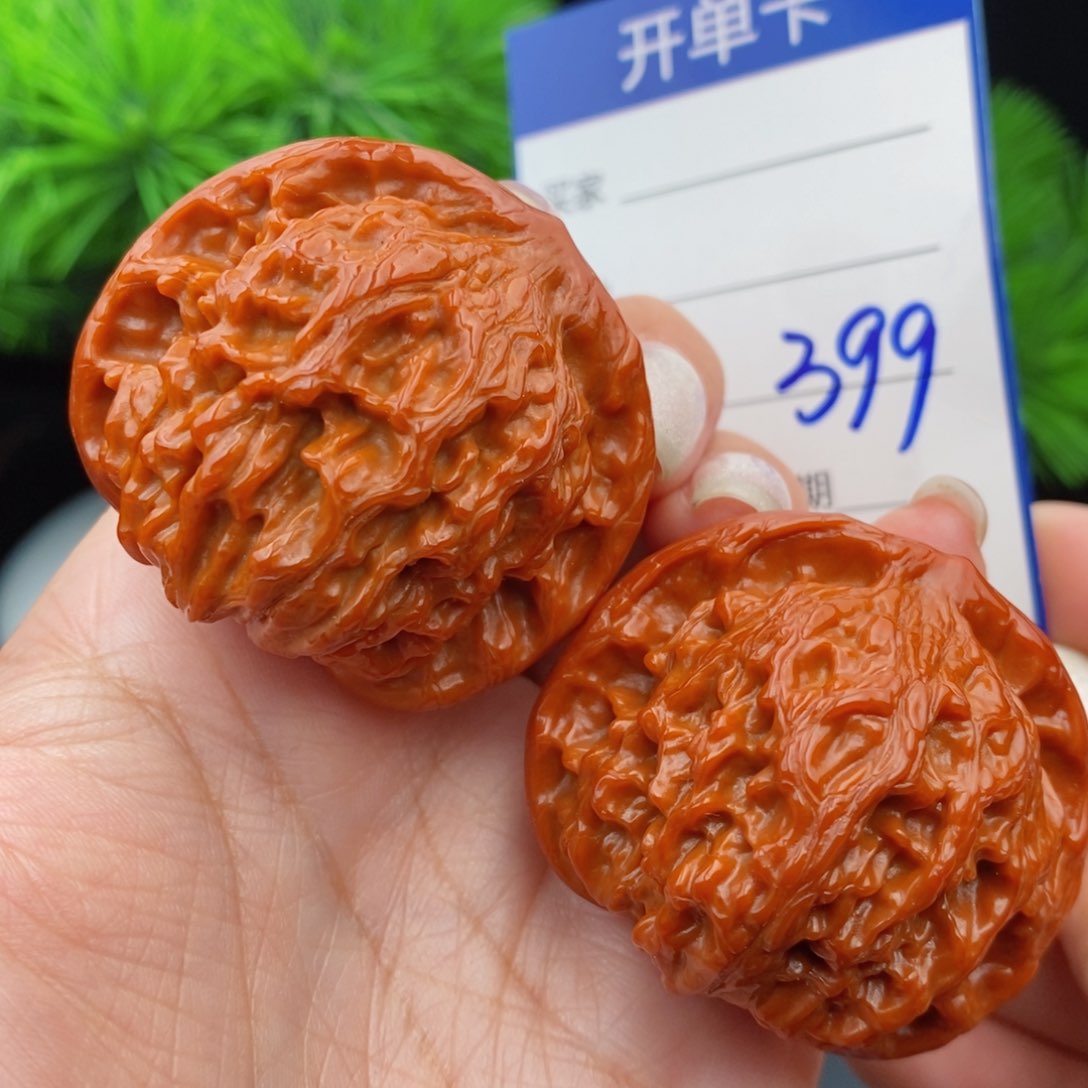 文玩核桃把件44红狮子399