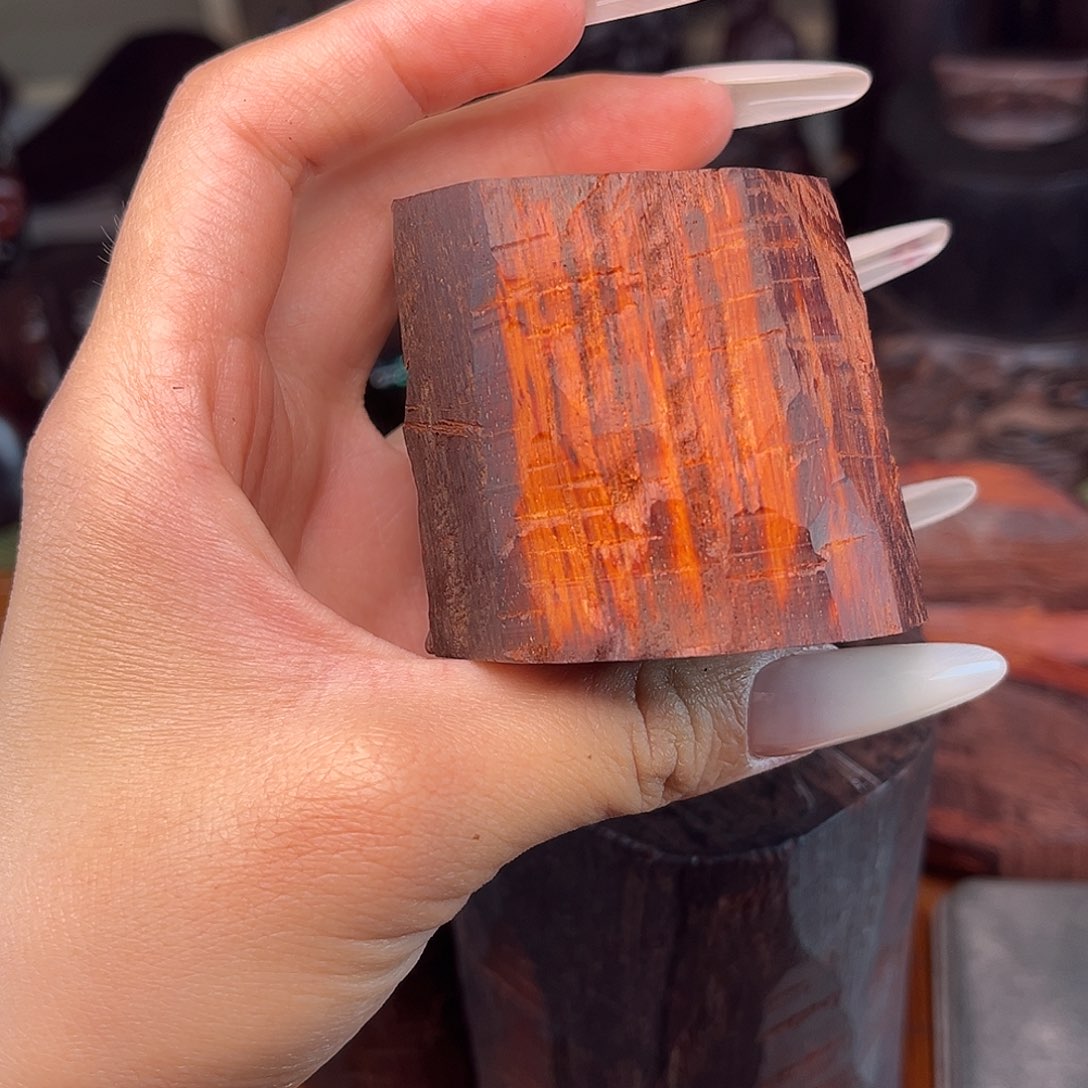 夏***）檀香紫檀（小叶紫檀）