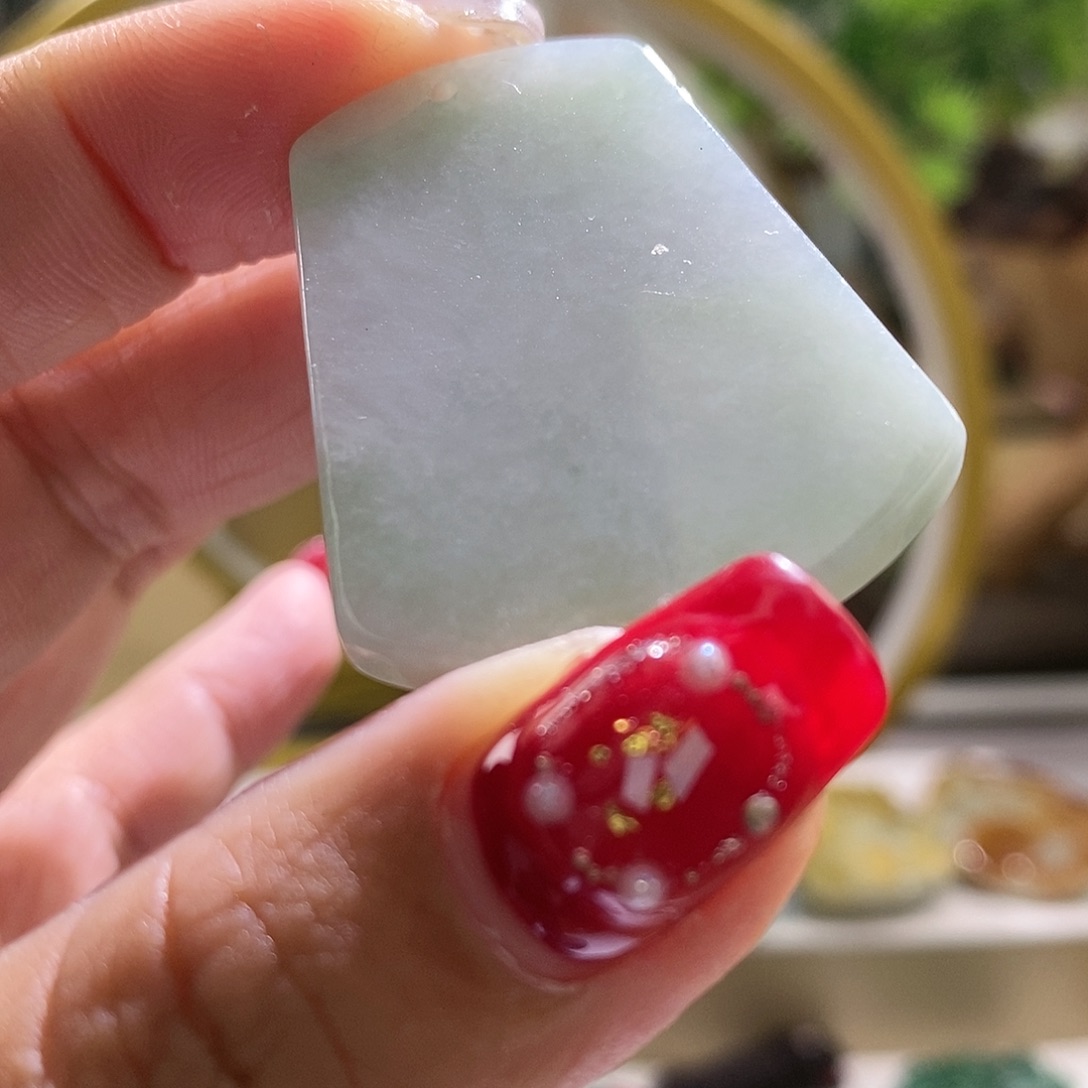 【闪购商品】翡翠颈饰未镶嵌无事