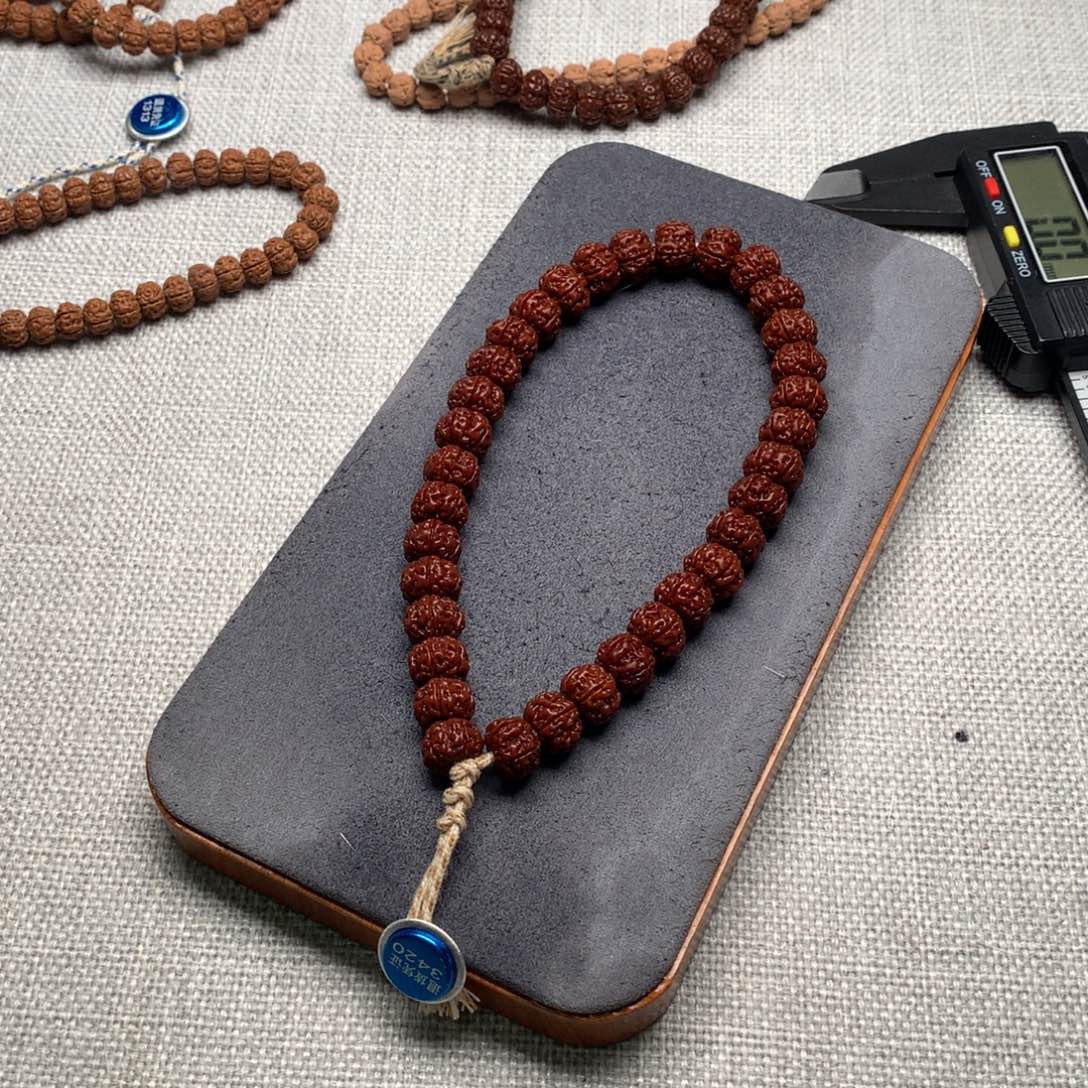 金刚菩提吊坠￴****￴老树王