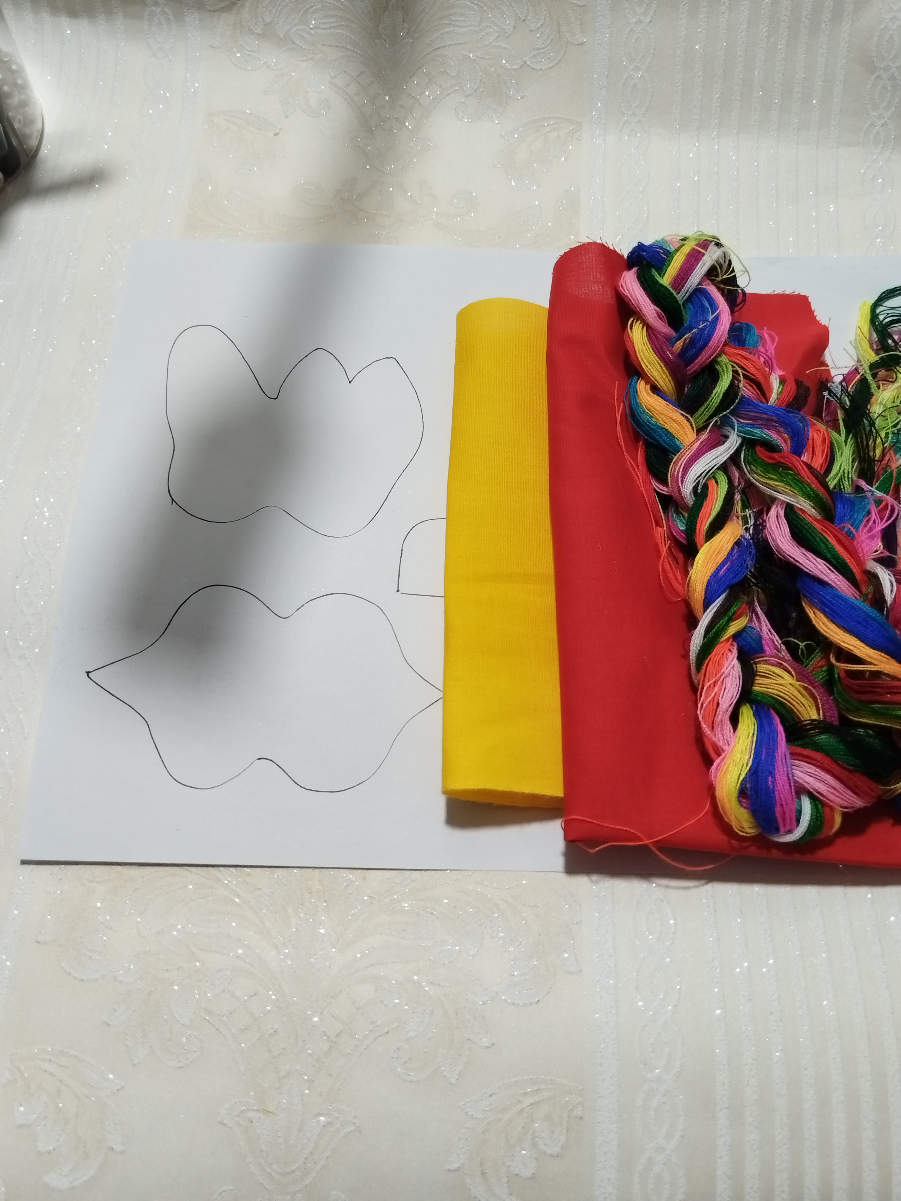 布艺加刺绣纯手工制作迷你小老虎摆件车挂材料包