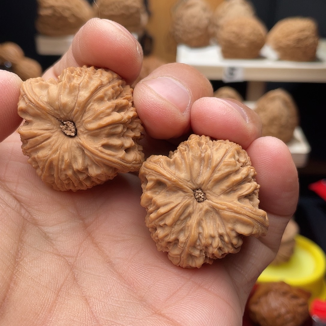 A***e桃核吊坠南疆石38/35/42