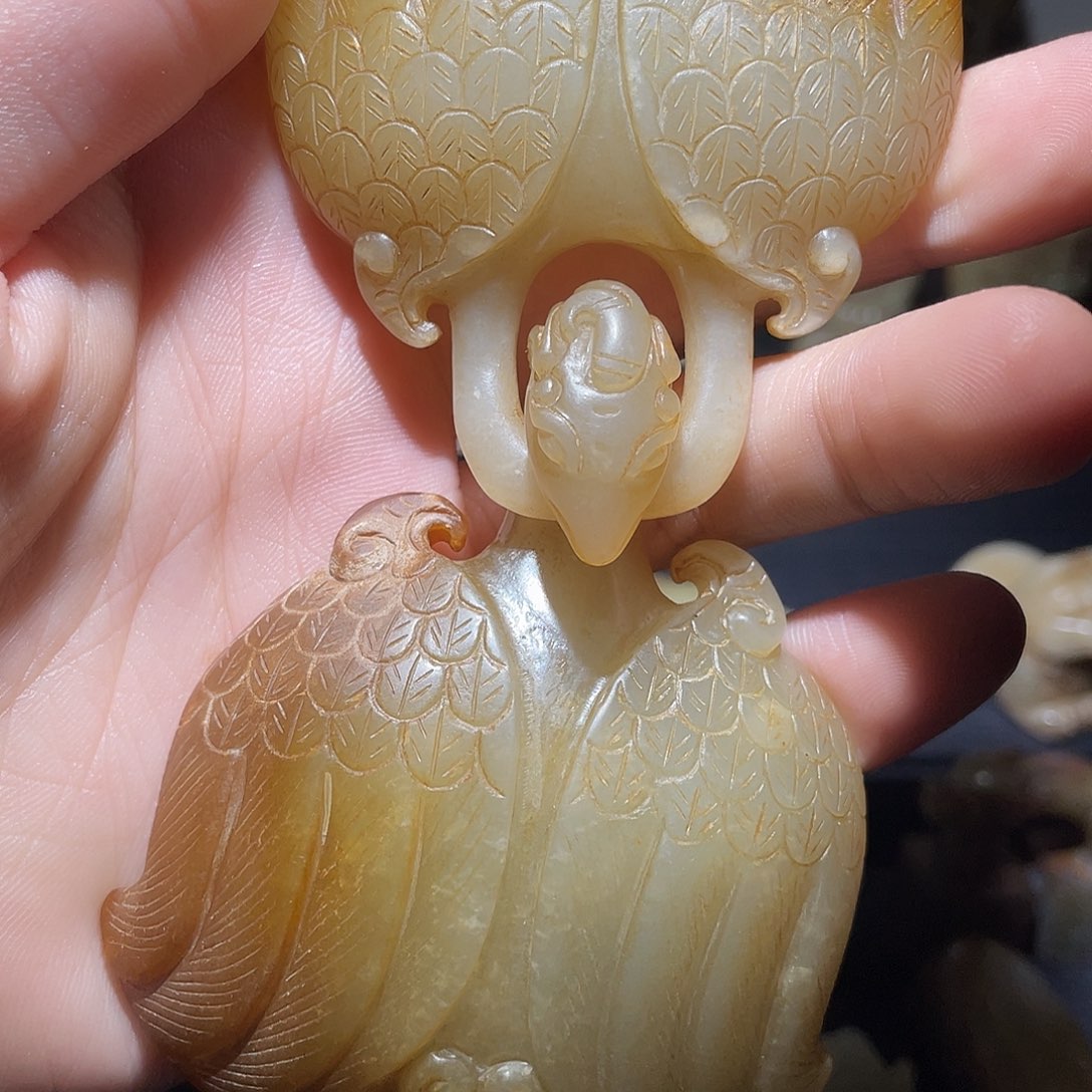 大***唐和田玉（糖玉）未镶嵌颈饰