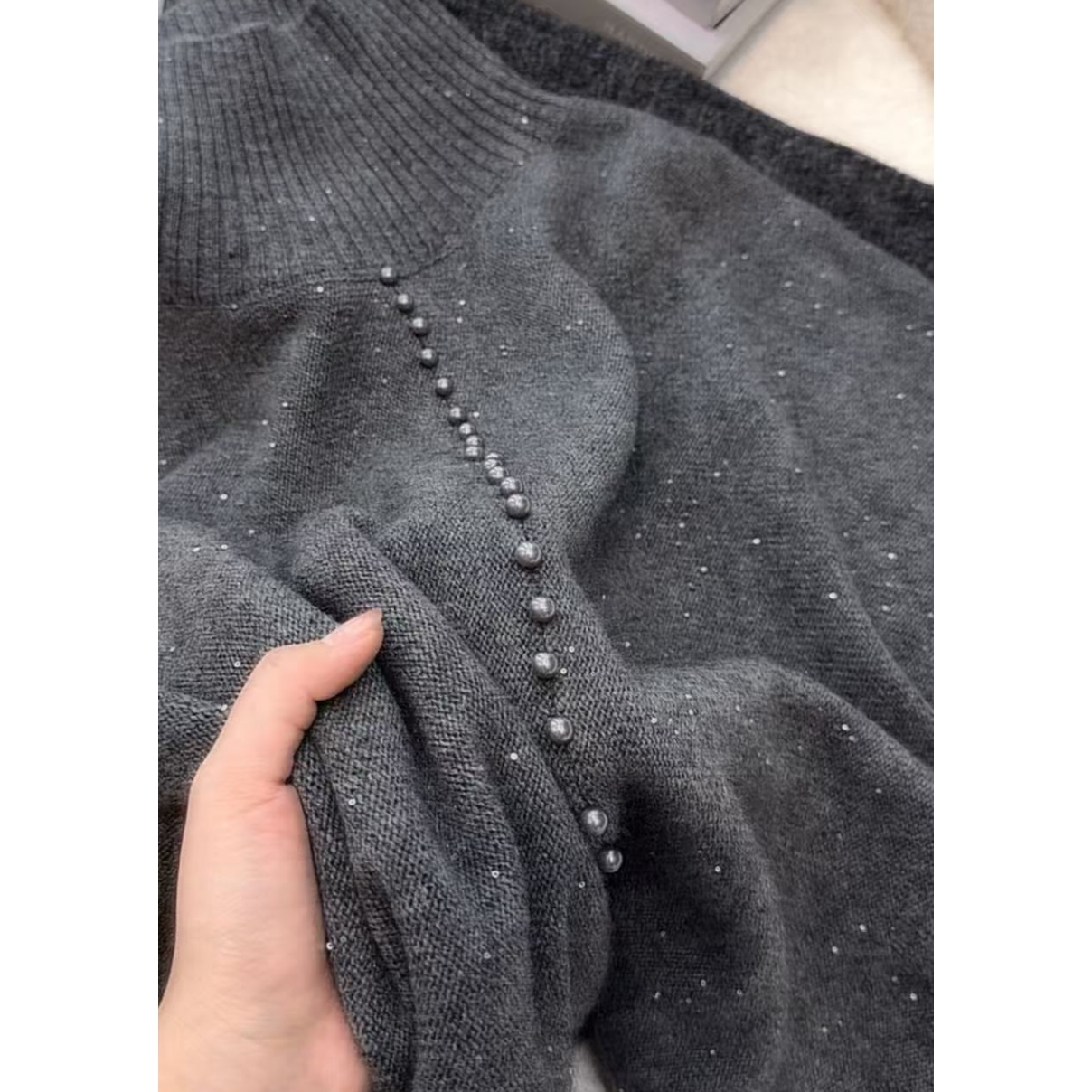 丽姐家~斗篷钉珠毛衣网红百搭宽松加厚圆领秋冬针织衫791