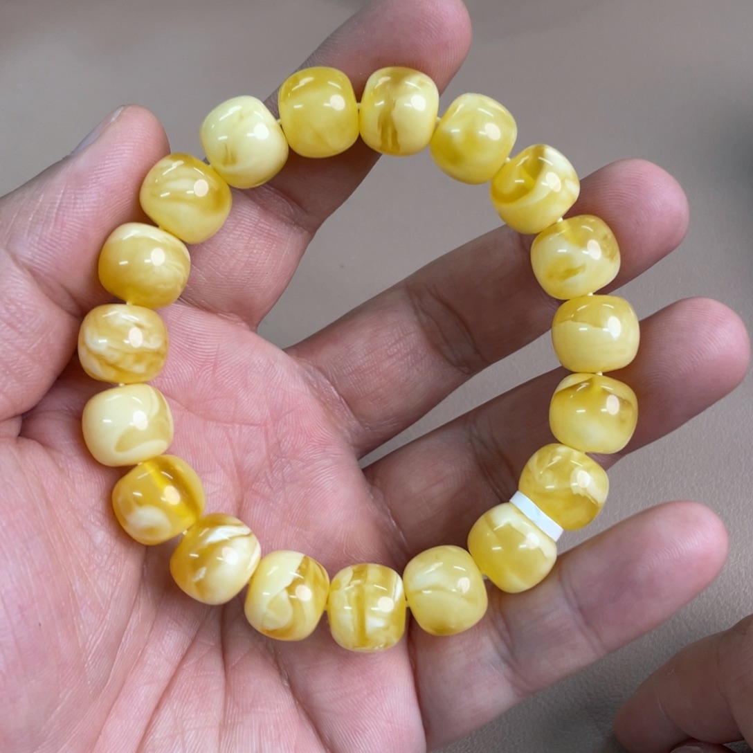 琥珀裸石未镶嵌1670000000