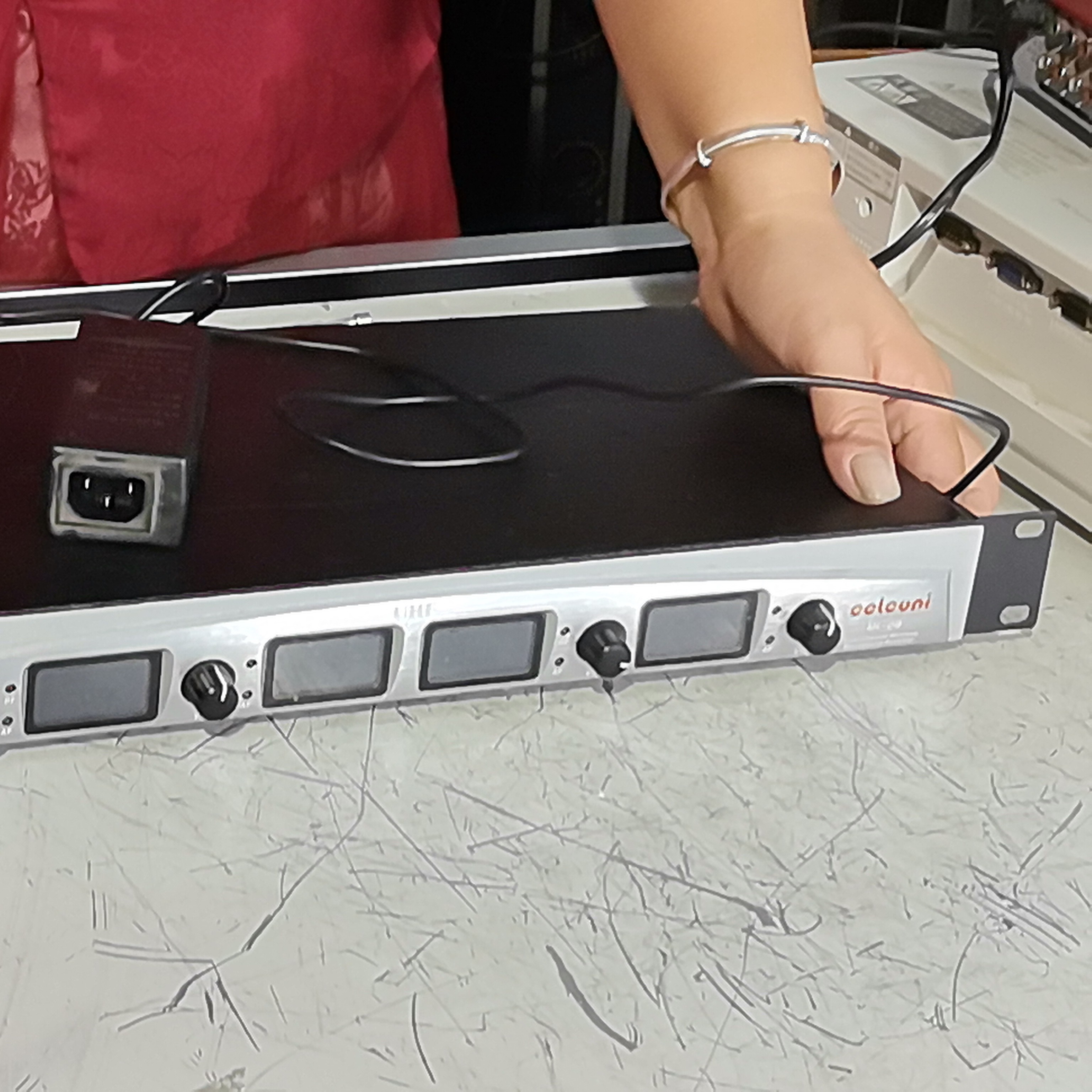 8新  话筒接收器不包邮