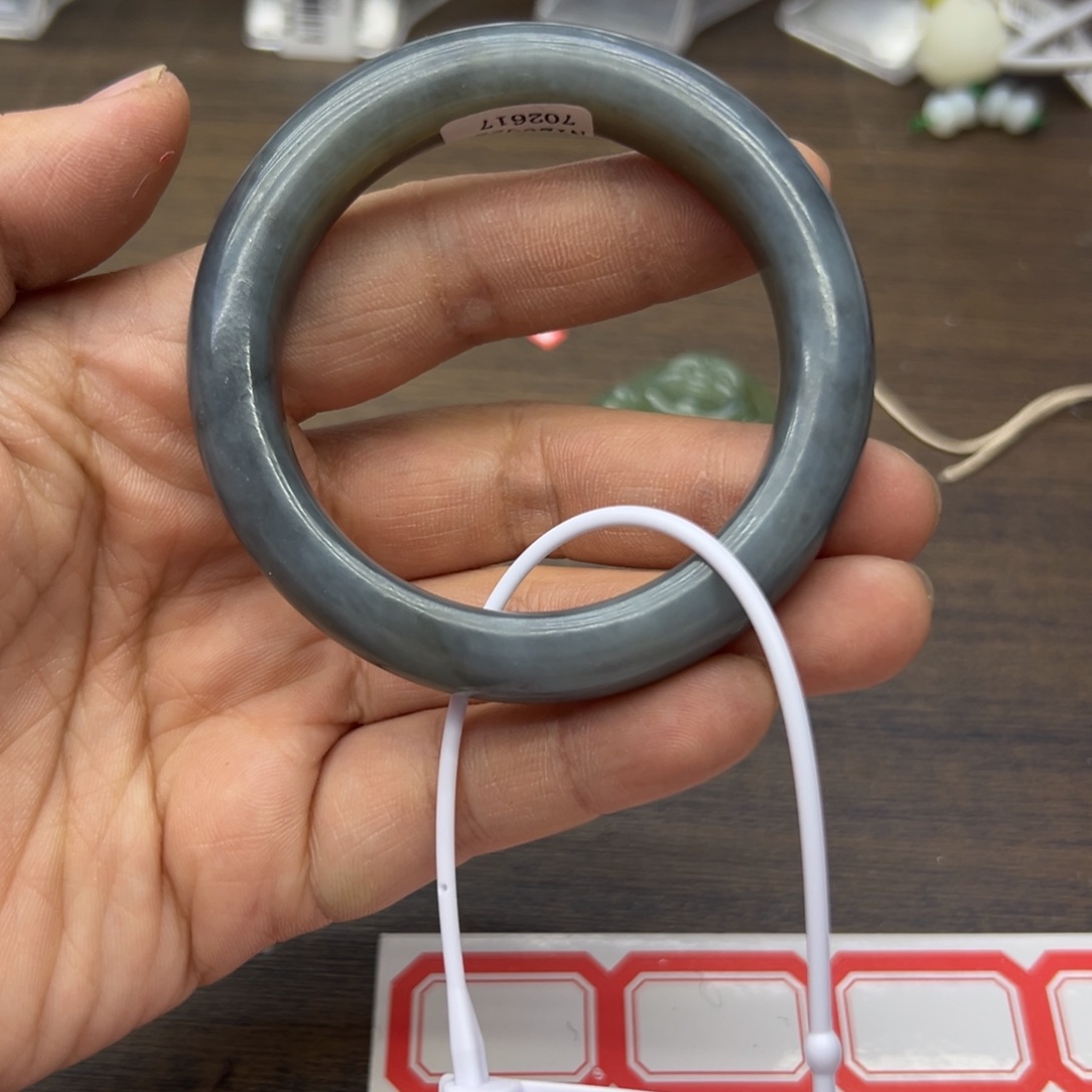 和田玉未镶嵌手镯51.9圈围106