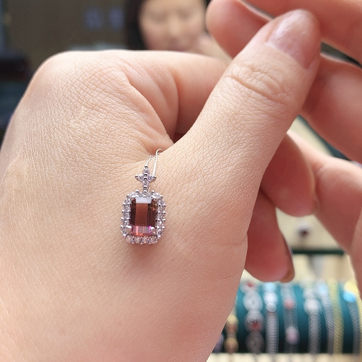 碧玺吊坠(赠链)银S925镶嵌