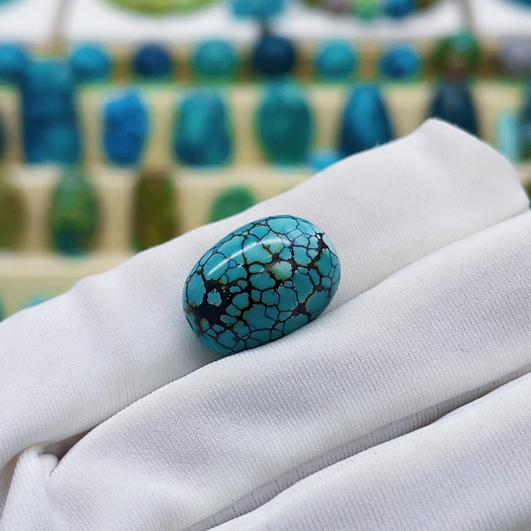 时***民绿松石未镶嵌颈饰