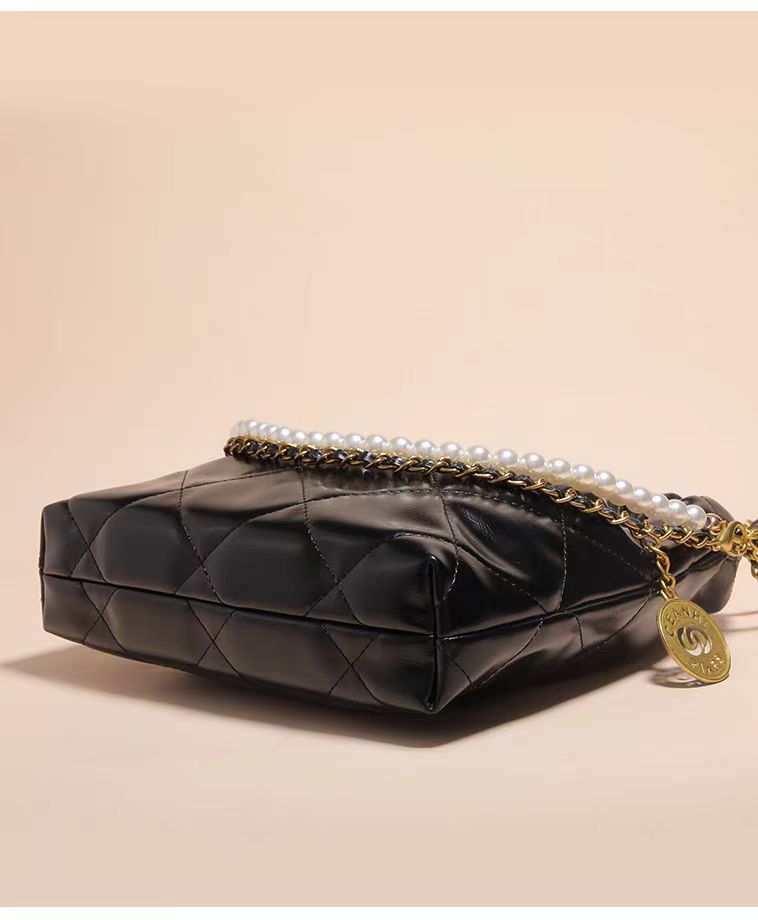 新款简约包包斜挎包百搭女士单肩手提通勤包