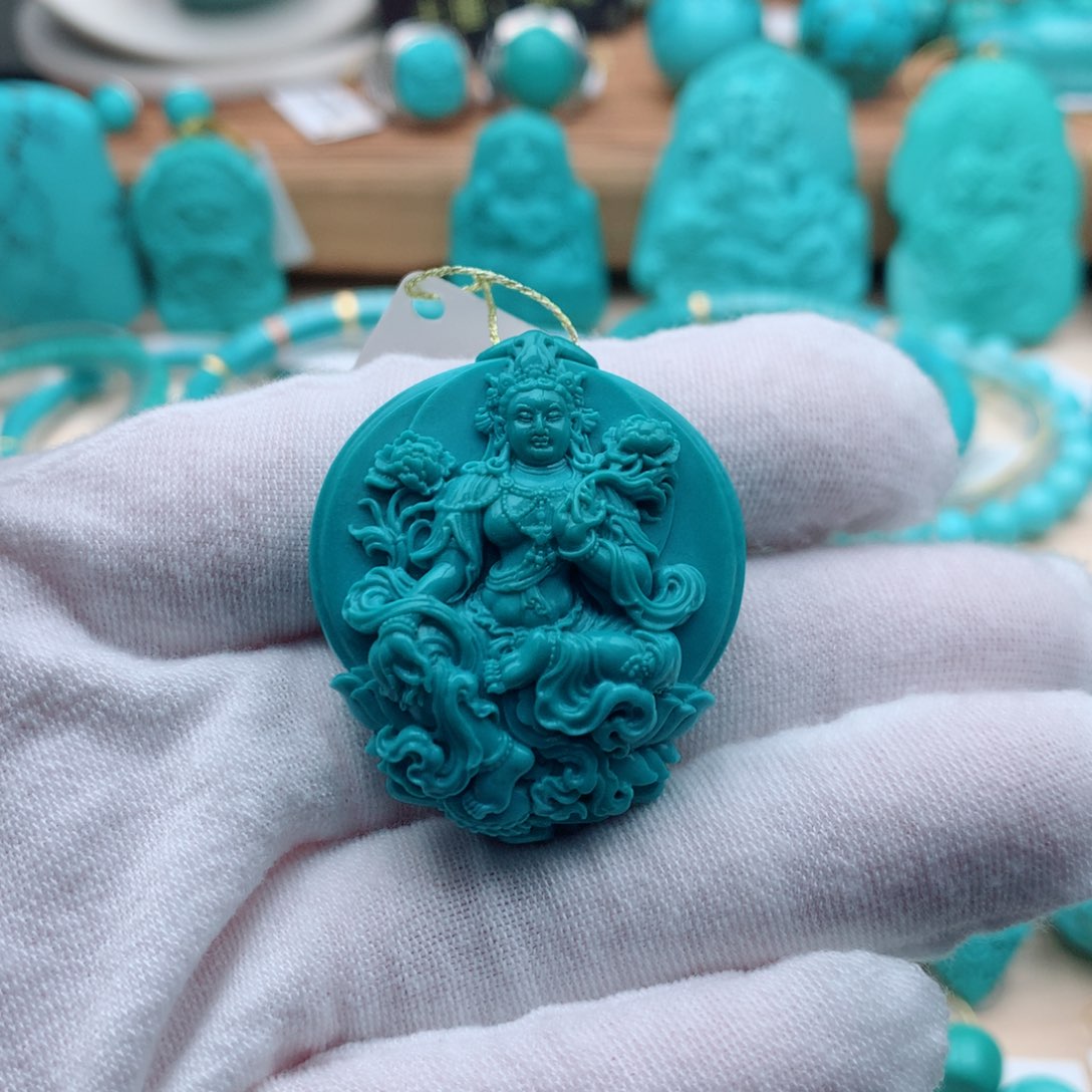 绿松石颈饰未镶嵌