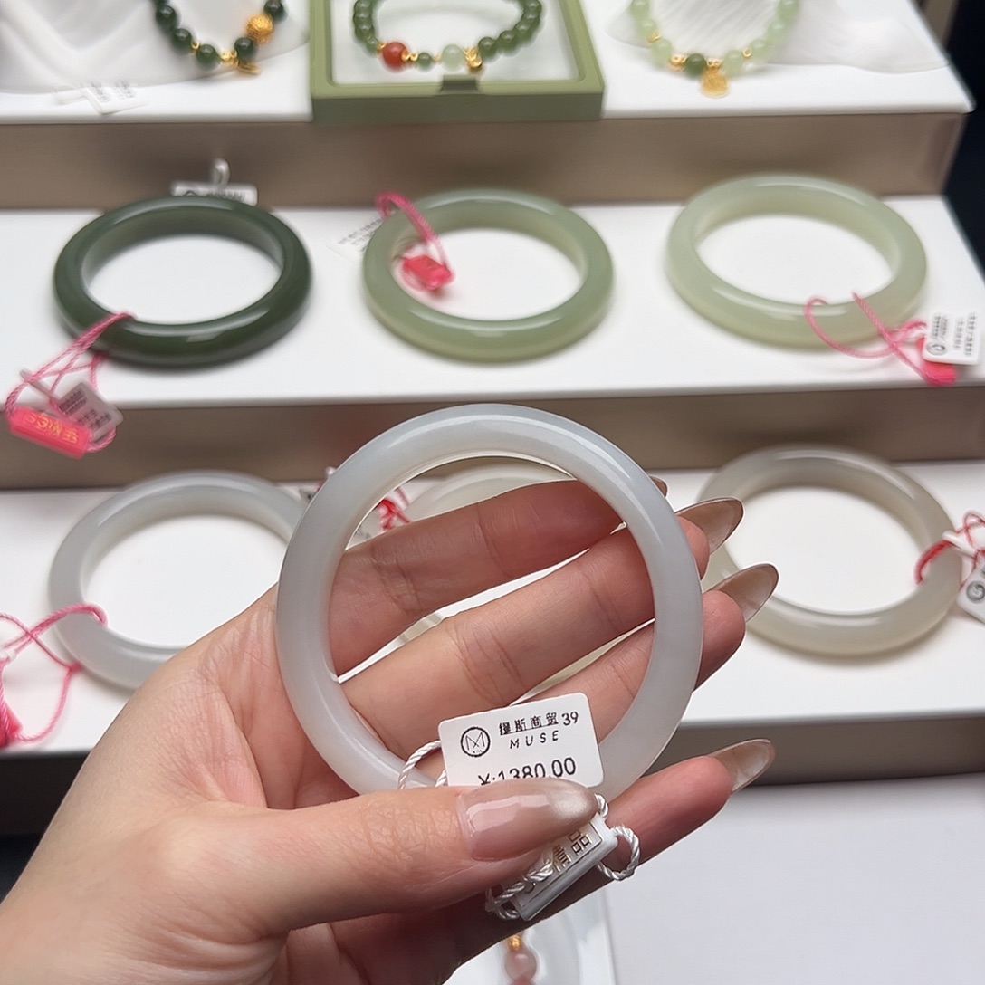 和田玉未镶嵌手镯39