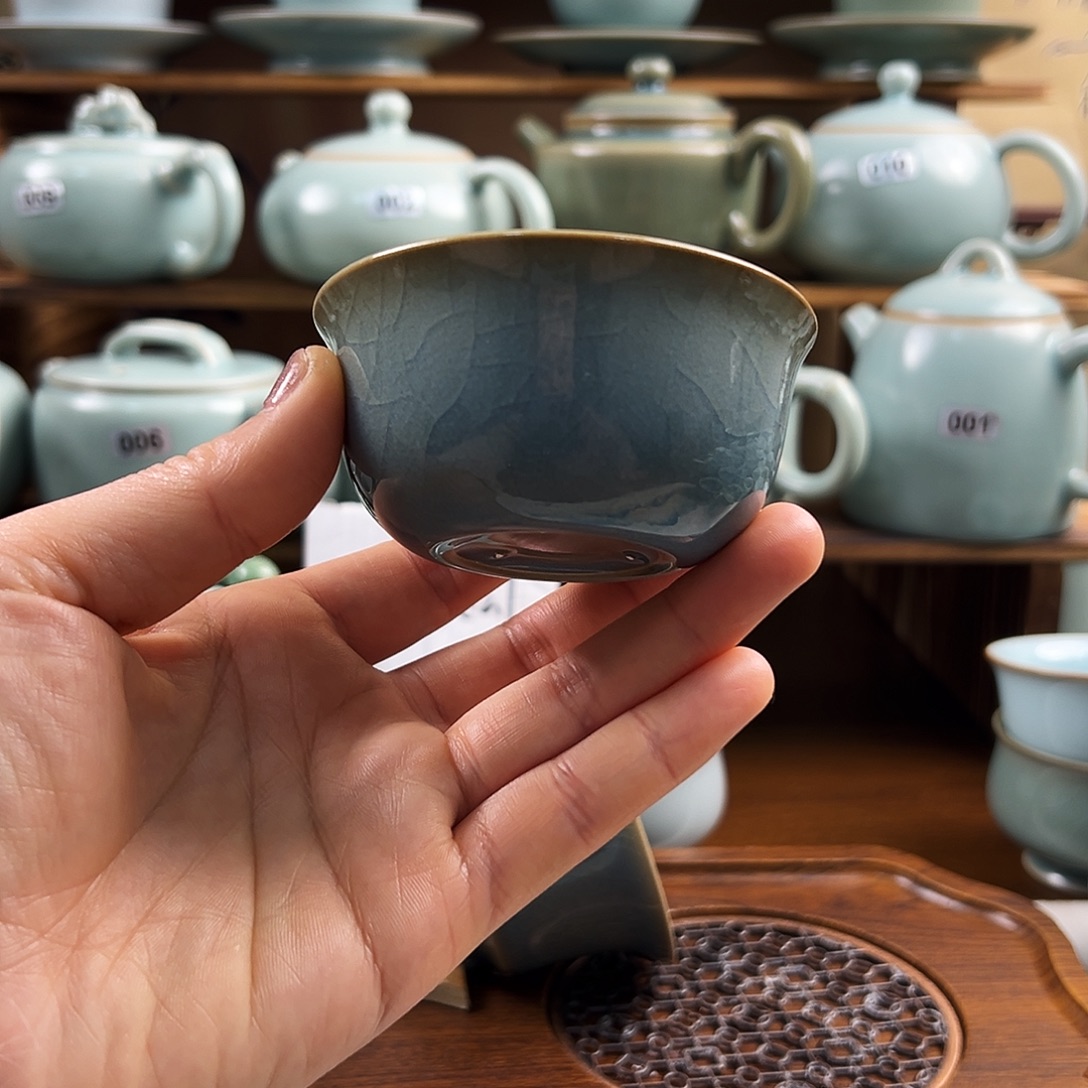 天蓝釉水鸡缸杯福利价