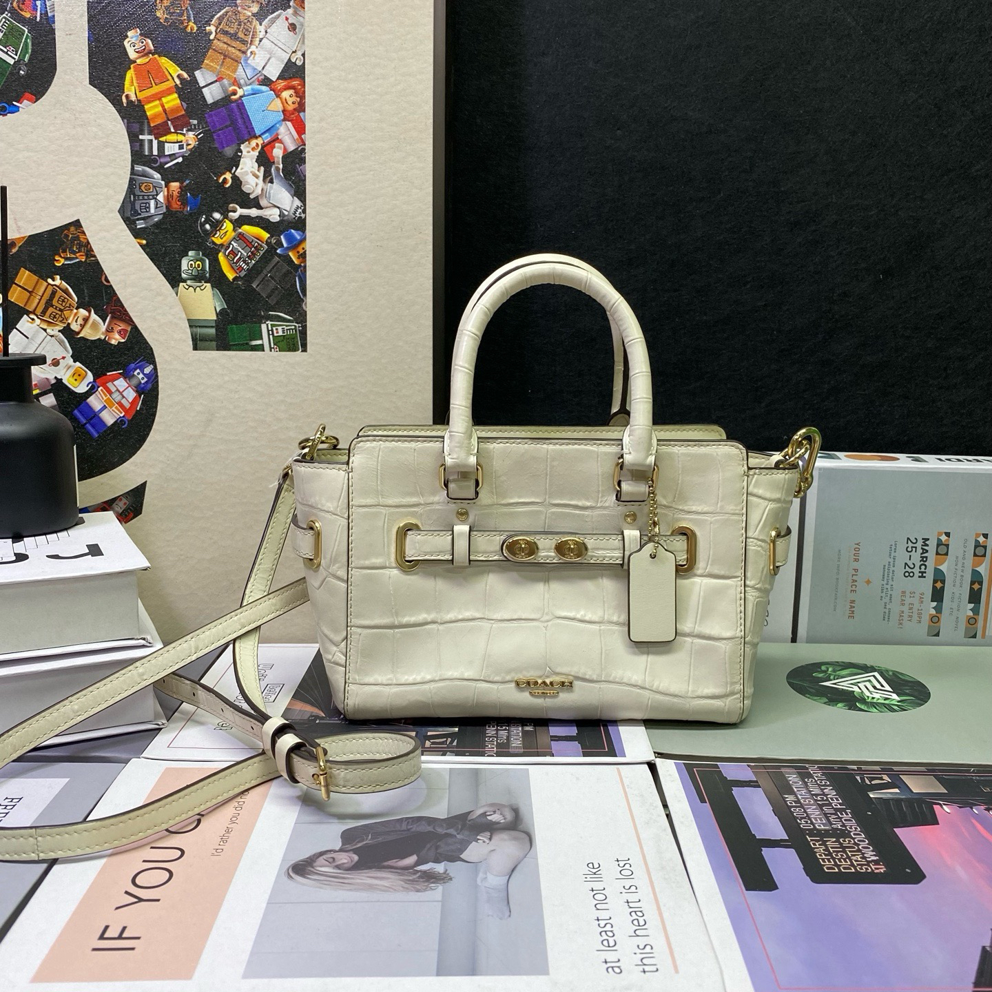 95新 COACH/蔻驰 23704斜挎包20*15