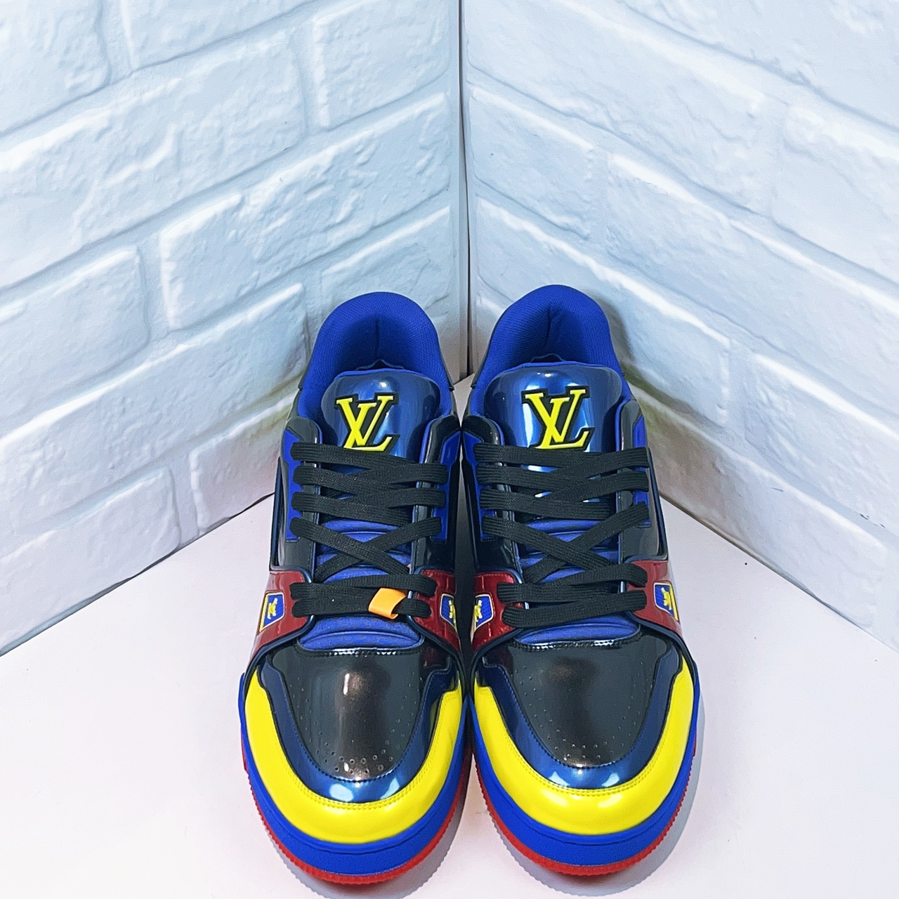 未使用 LouisVuitton/路易威登  trainer 超人欧码9.5码 43.5码 