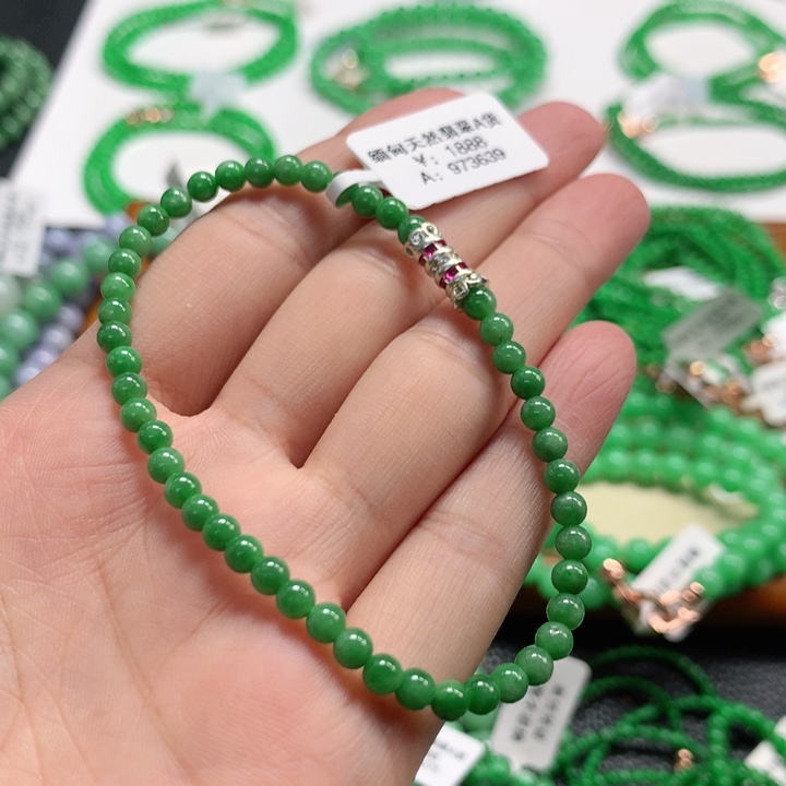 翡翠未镶嵌手链翡翠