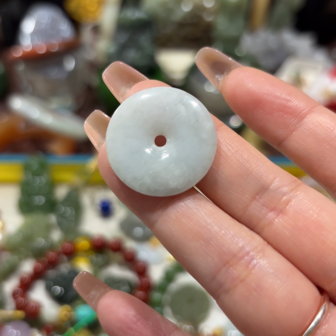 翡翠未镶嵌颈饰55555