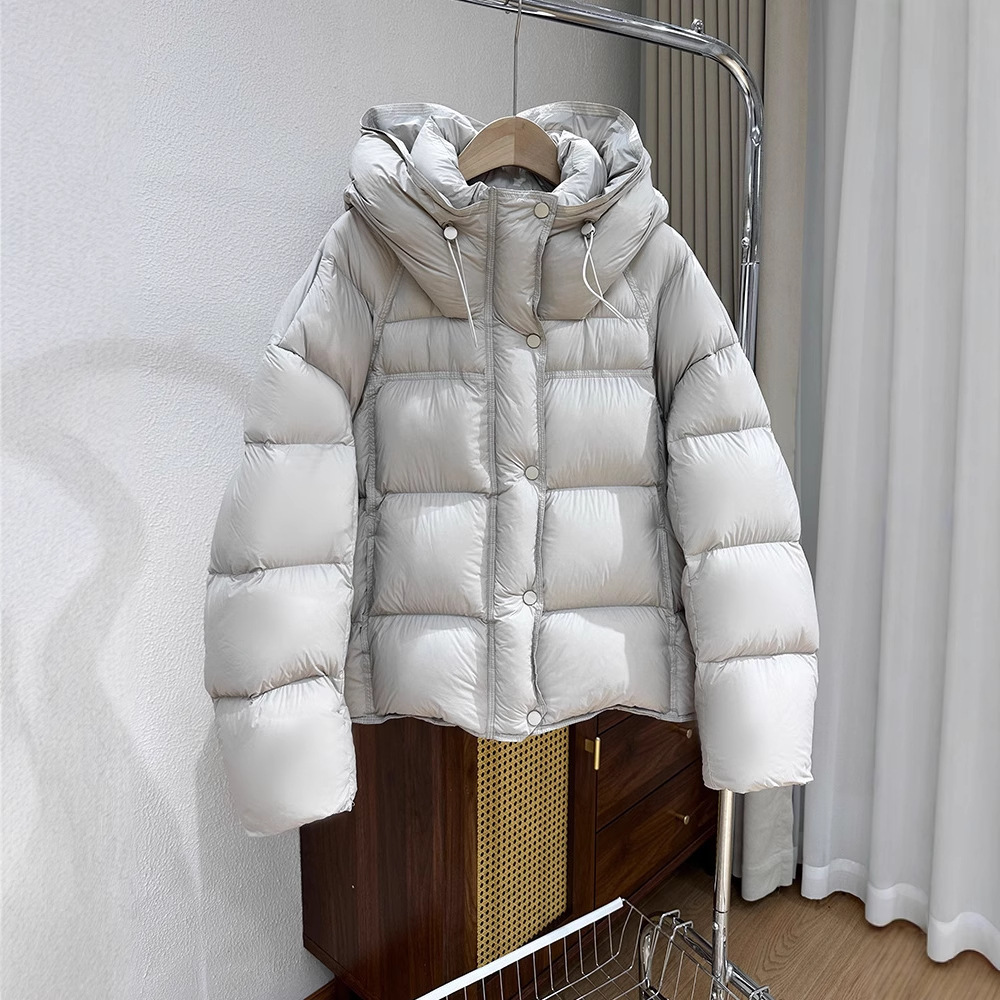 云朵感泡芙鹅绒服女短款2025新款90白鹅绒加厚保暖连帽面包服外套
