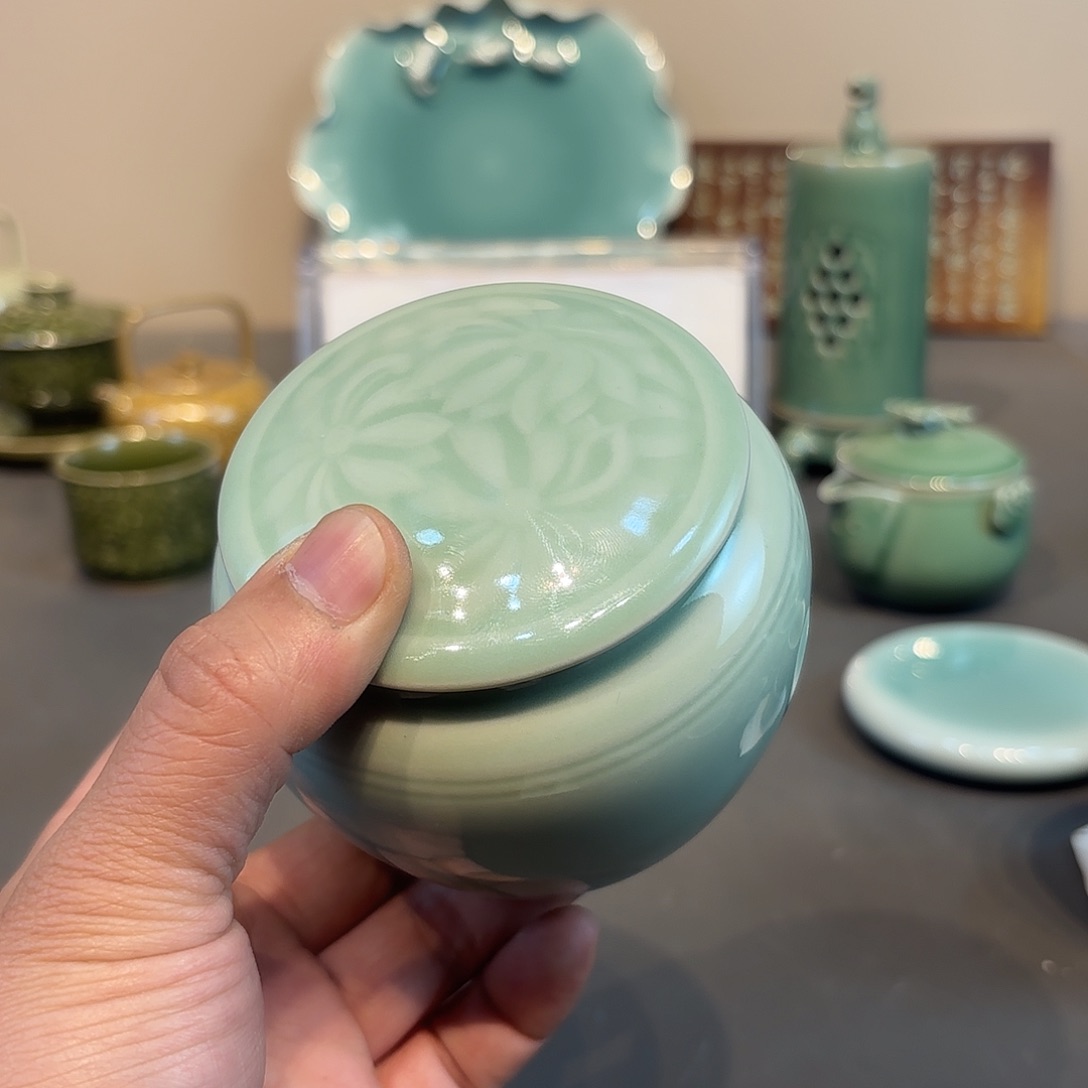 瓷片龙泉青瓷福利青瓷