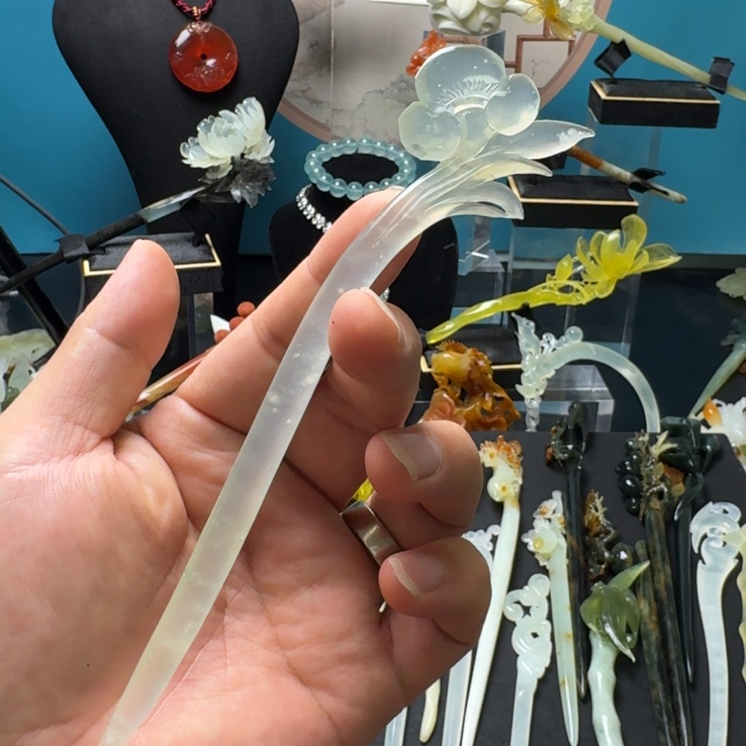 蛇纹石玉未镶嵌发饰