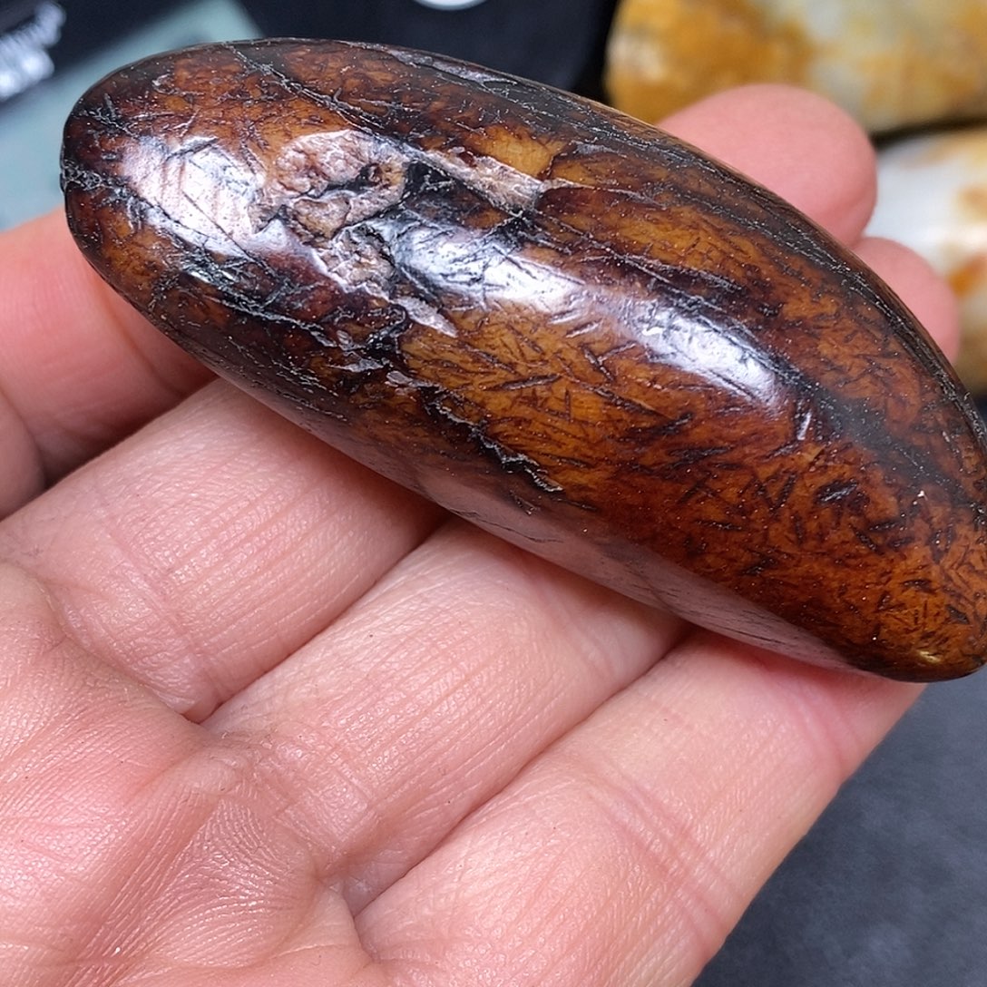 和田玉未镶嵌珠宝奇石