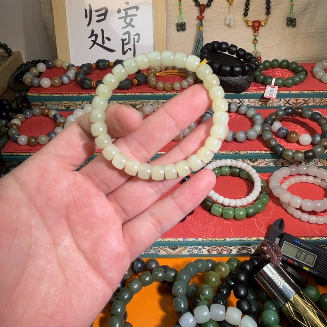 和田玉手链未镶嵌