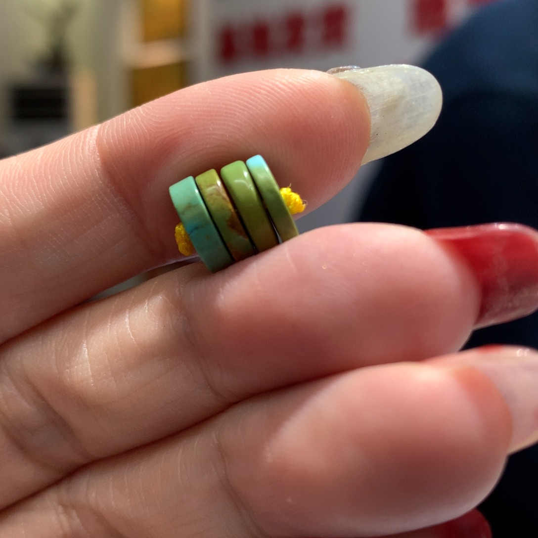 绿松石配饰未镶嵌