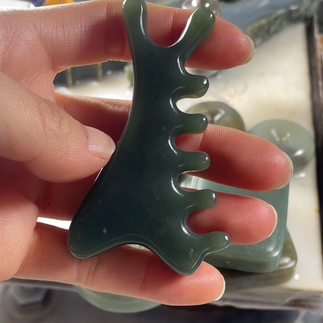 和田玉（糖玉）未镶嵌颈饰