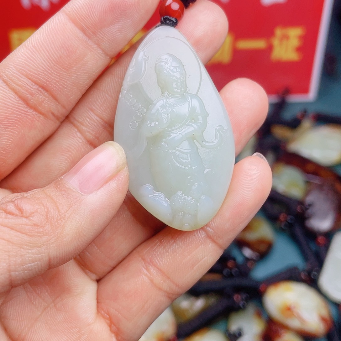 和田玉颈饰未镶嵌