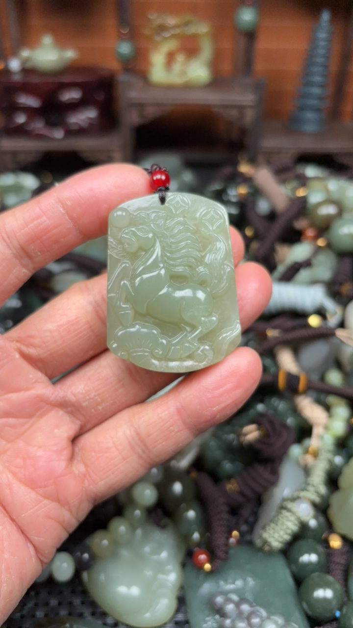 保真和田玉马牌时尚吊坠百搭精雕拍一发一手工精致气质