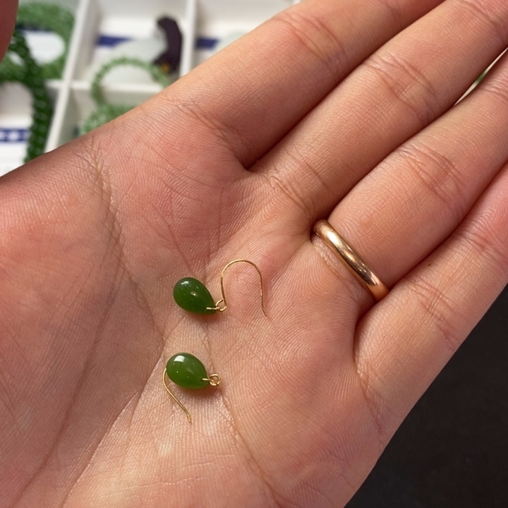 和田玉（碧玉）耳饰18K金镶嵌