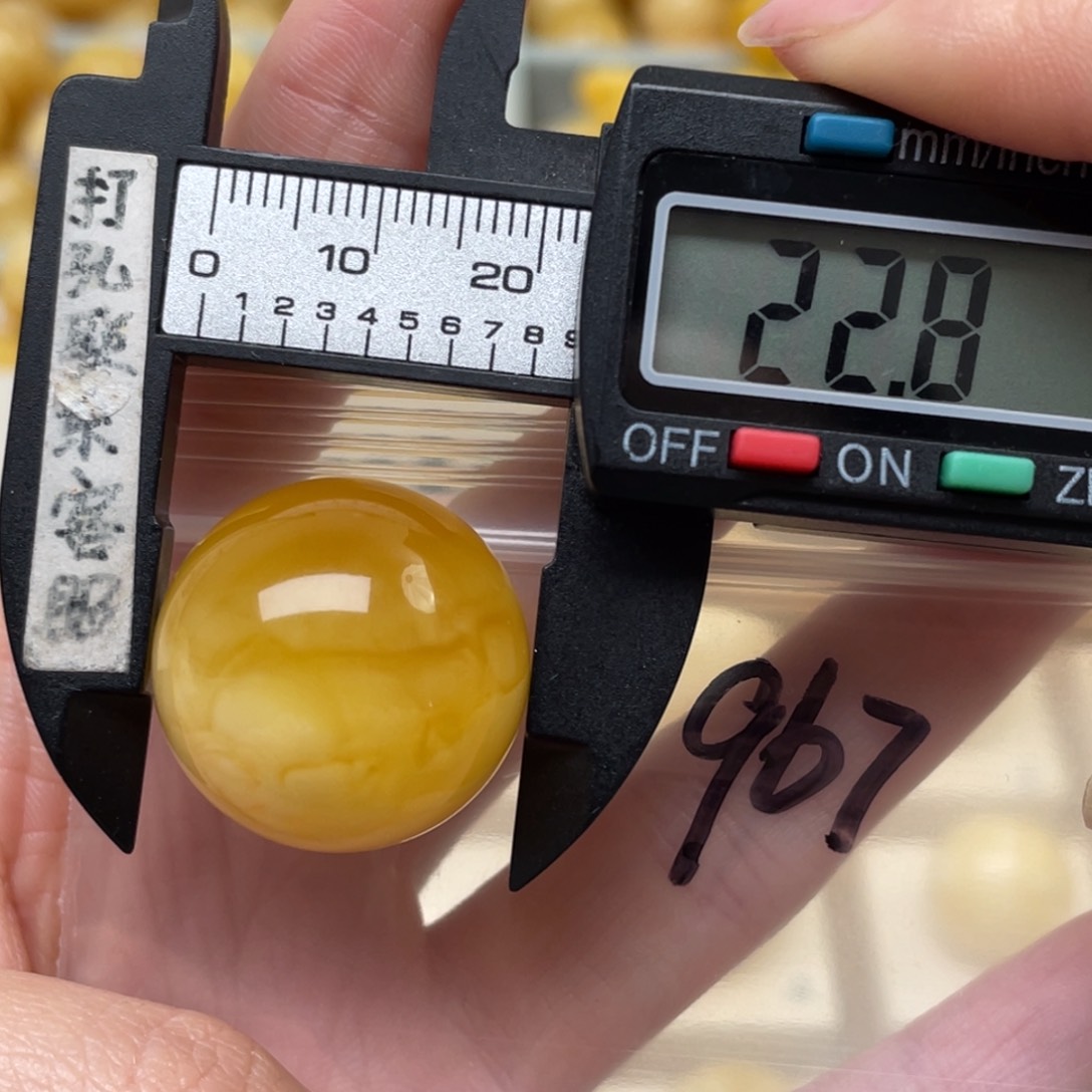 未镶嵌蜜蜡裸石金**手蜜蜡
