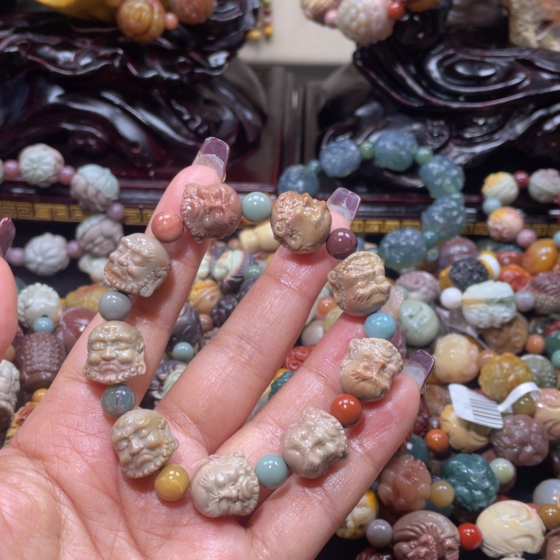 石英质玉手链未镶嵌