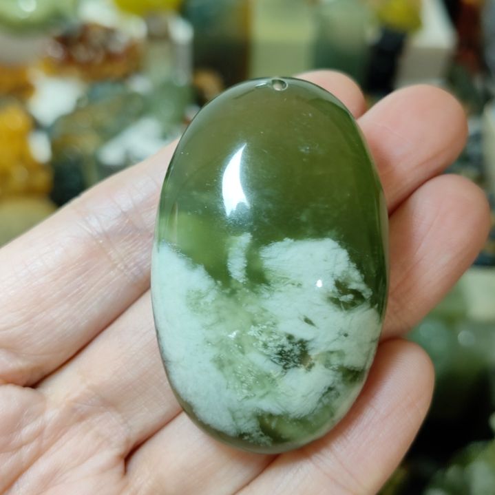 岫玉未镶嵌挂坠款式